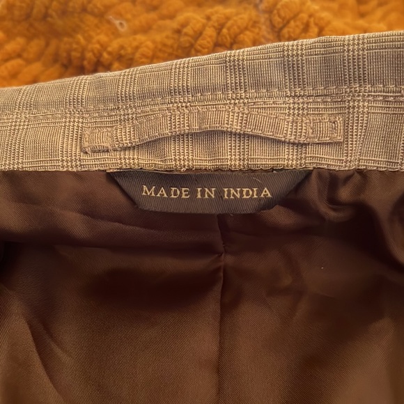 Banana Republic Beige Lightly Patterned Blazer - Picture 5 of 5